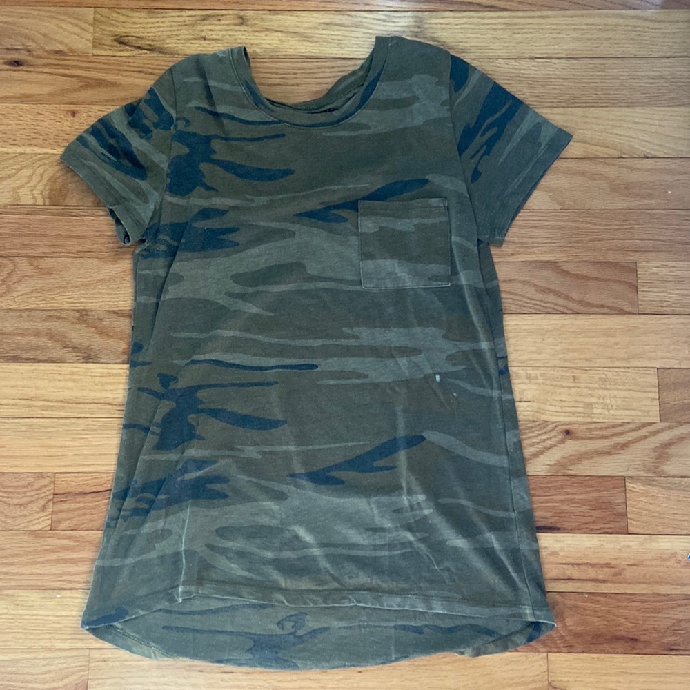 Cute camo shirt only worn twice.